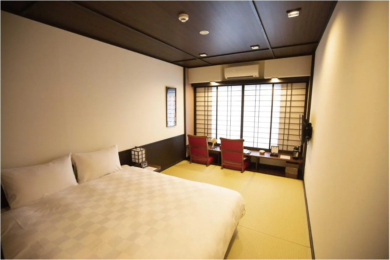 Kyoto Takasegawa Bettei Hotel 3*,
